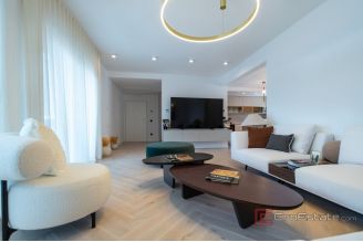 020 2038 61 Dubrovnik house in center for sale