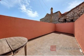 005 2029 64 island hvar three apartments for sale