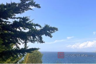 004 2030 60 near omis building land with open sea view for sale
