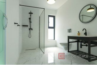 009 2040 49 marina modern villa with pool for sale