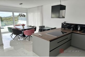 013 2022 367 Primosten Villa with pool for sale