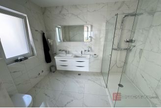 013 2022 367 Primosten Villa with pool for sale