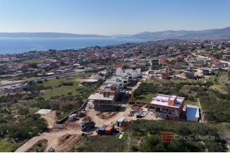 019 2035 99 kastela villa complex with sea view sale