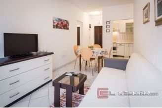 017 5279 30 near split apartment house with sea view for sale