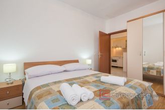 017 5279 30 near split apartment house with sea view for sale