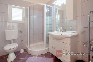 017 5279 30 near split apartment house with sea view for sale