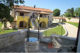 020 2026 102 porec property with two houses for sale
