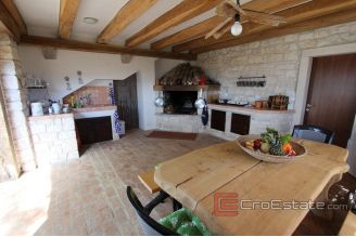 020 2026 102 porec property with two houses for sale