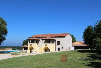 020 2026 102 porec property with two houses for sale