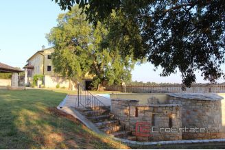 020 2026 102 porec property with two houses for sale