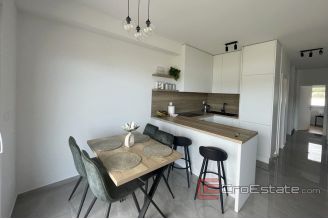 011 2035 100 trogir luxury apartment with sea view for sale