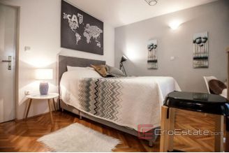 011 2037 47 Makarska _Apartment house for sale