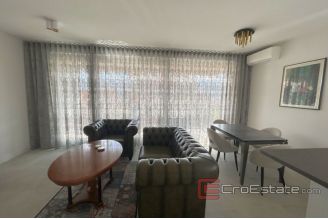 013 2035 108 Split Two bedroom apartment for rent