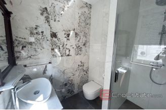 013 2035 108 Split Two bedroom apartment for rent