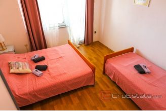 010 5282 30 Peljesac apartment house for sale