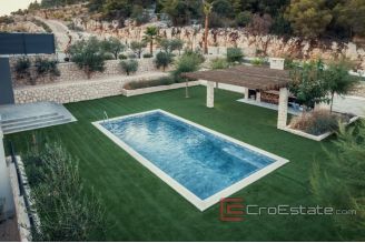 009 2018 233 Sibenik Four bedroom apartment with swimming pool for_sale