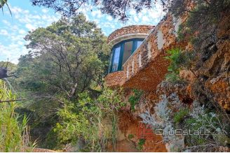 018 2021 354 island pag seafront house for sale