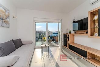 020 2018 235 Pag apartments with sea view for sale