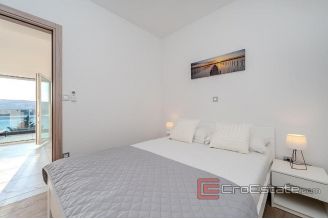 020 2018 235 Pag apartments with sea view for sale