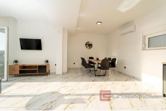 020 2018 235 Pag apartments with sea view for sale