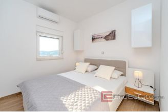 020 2018 235 Pag apartments with sea view for sale