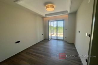 018 1021 04 Krk villa with sea view for sale