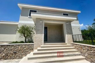 018 1021 04 Krk villa with sea view for sale