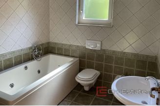 016 1021 05 Krk house with pool for sale