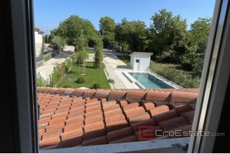 016 1021 05 Krk house with pool for sale