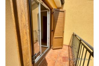 016 1021 05 Krk house with pool for sale