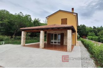 016 1021 05 Krk house with pool for sale