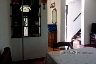 10 4366 30 Porec area house for sale swimming pool