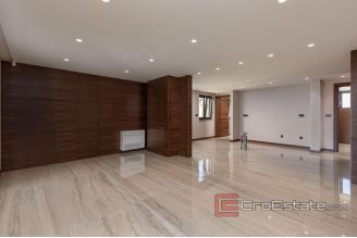 019 1021 06 Krk penthouse with pool and sea view for sale