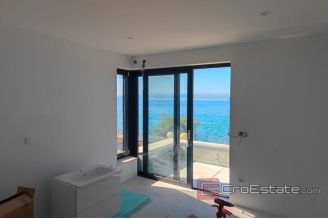 016 2021 356 zadar villa first row to the sea for sale