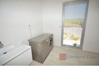 017 1021 10 Krk Luxury villa with sea view for sale