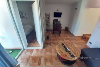 010 2016 573 island hvar renovated apartments for sale