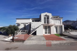 010 2016 573 island hvar renovated apartments for sale