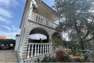 014 2030 61 Vinisce house for sale