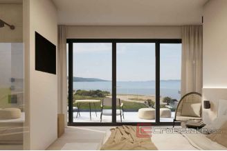 009 5285 30 Sukosan house with sea view for sale