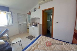 014 2031 91 rogoznica house and land with sea view for sale