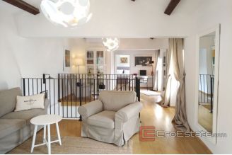 019 2018 238 Crikvenica summer house with a pool for sale