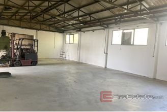 006 5286 30 near split warehouse for rent