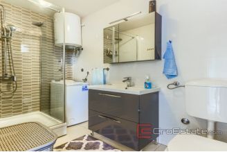 020 5287 30 Biograd house with a pool for sale1