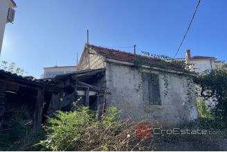 007 2035 118 Trogir house near city centre for sale
