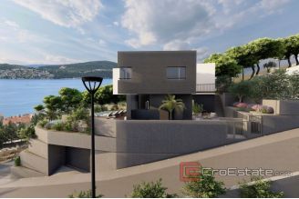 008 2035 119 Trogir villa with pool and open sea view