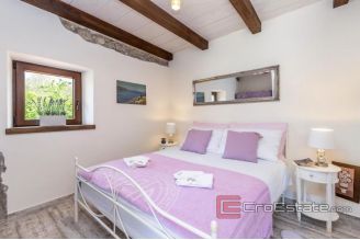 015 1021 13 Krk stone house with a sea view for sale