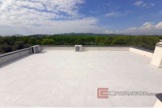 010 2016 576 sibenik new villa with pool for sale