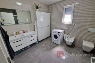 015 1021 14 Krk three bedroom penthouse for sale