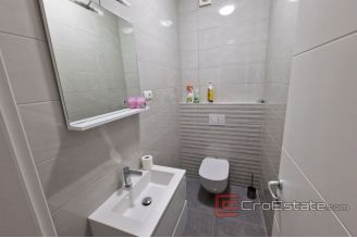 015 1021 14 Krk three bedroom penthouse for sale