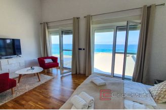 018 2018 239 Ugljan spacious villa first row to the sea for sale